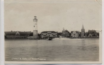 AK Foto Lindau am Bodensee Hafen mit Wasserflugzeug Dornier 1933