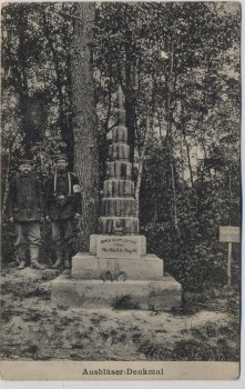 AK Ausbläser-Denkmal mit Soldaten 1.WK Feldpost 1916