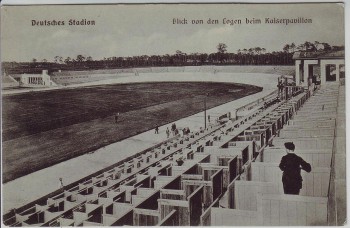 AK Berlin Westend Charlottenburg Wilmersdorf Deutsches Stadion Blick von den Logen beim Kaiserpavillon 1915