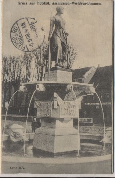 AK Gruss aus Husum Asmussen-Woldsen-Brunnen Kinder 1908